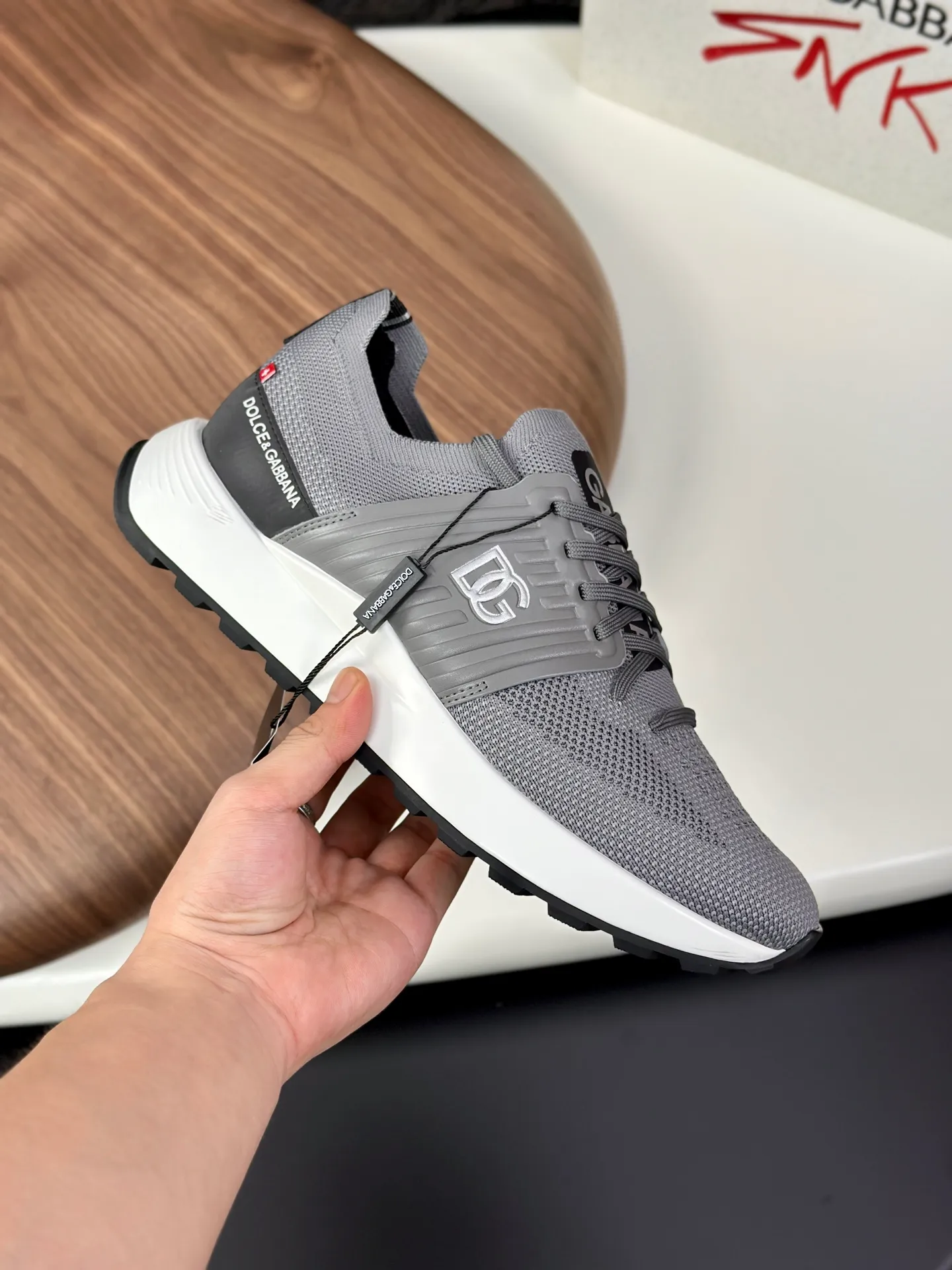 💰720••New arrivals••Dolce&Gabbana••DG✔️High-end men’s sports•casual shoes. Original goods from top counters. Original imported cowhide, multi-material splicing design ➕Imported cowhide lining, cowhide feet ➕Original TPR elastic outsole.  Size: 39-44 (38, 45 customized)